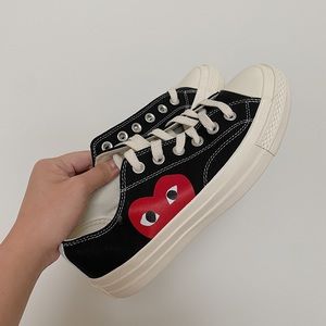 Comme Des Garçons Converse shoes